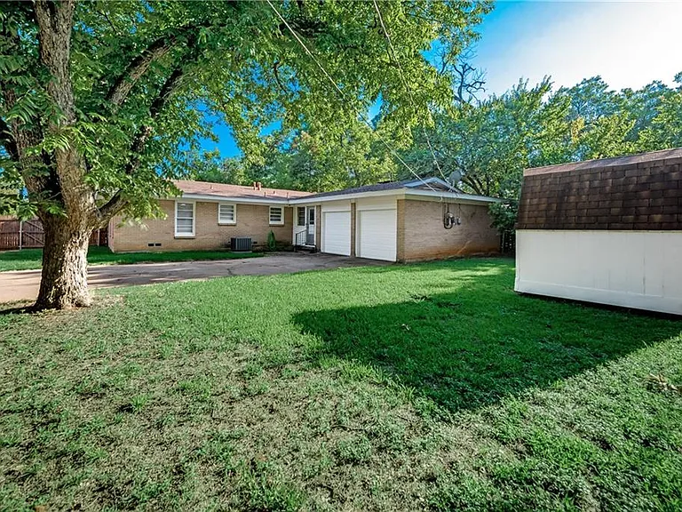 1601 Larkspur Dr — Photo 23