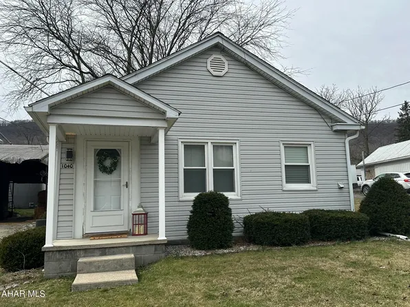 1040 N Spring St, Everett, PA 15537