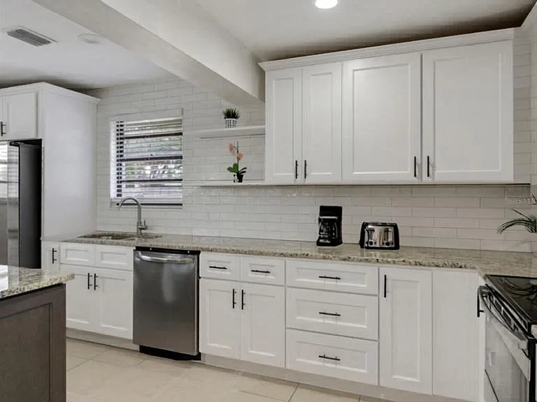 1202 Princeton Rd — Photo 14