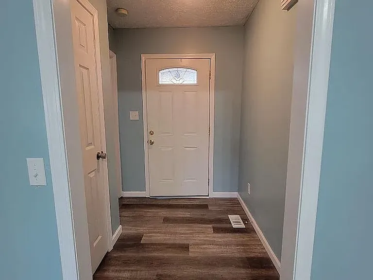 Oak Meadow Ct — Photo 6