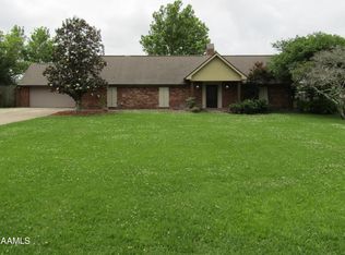 502 E Magnolia Ave, Abbeville, LA 70510