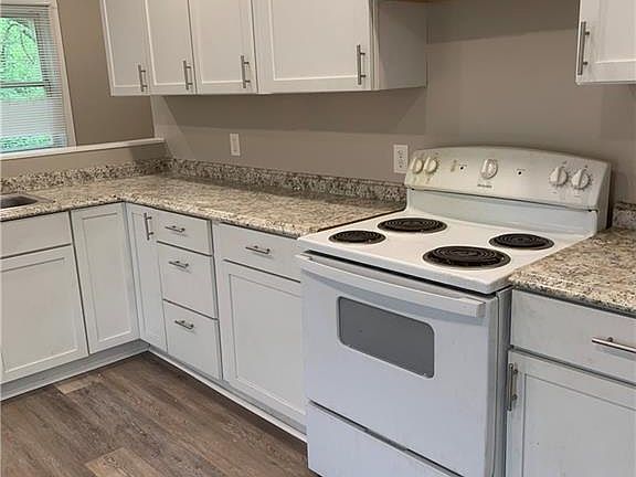 4th image of 4444 Olive St