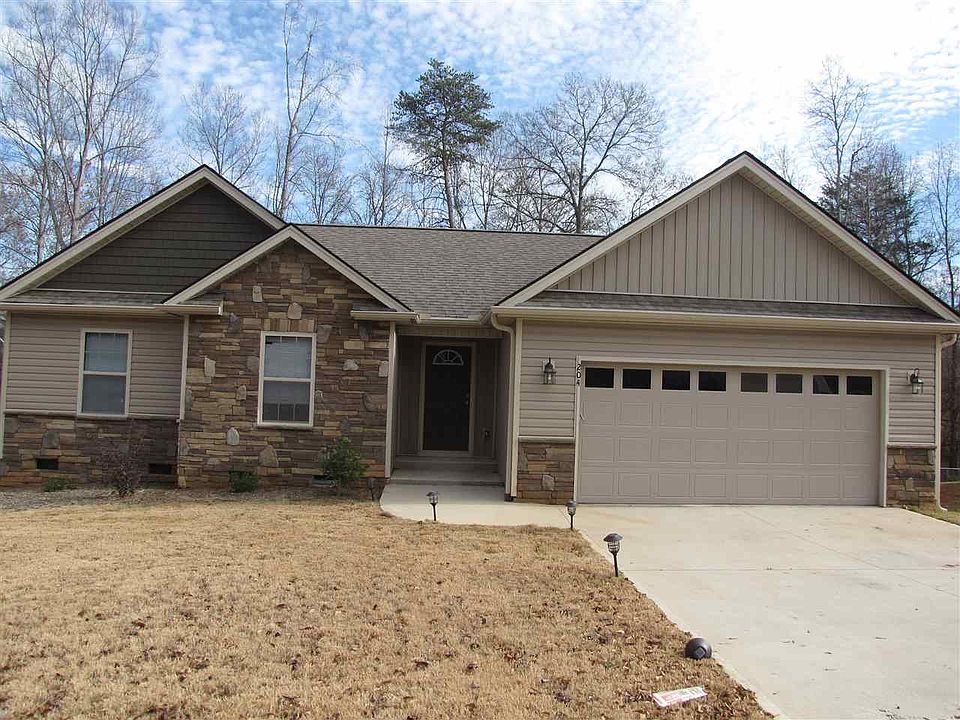 1st image of 204 Laurelwood Dr
