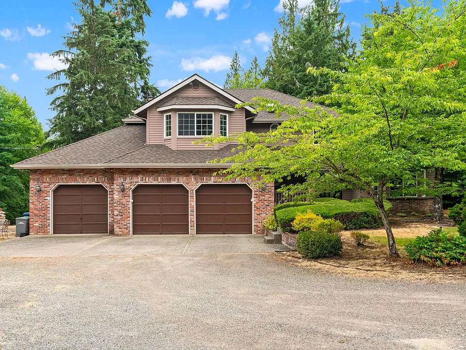 18325 214th Ave NE