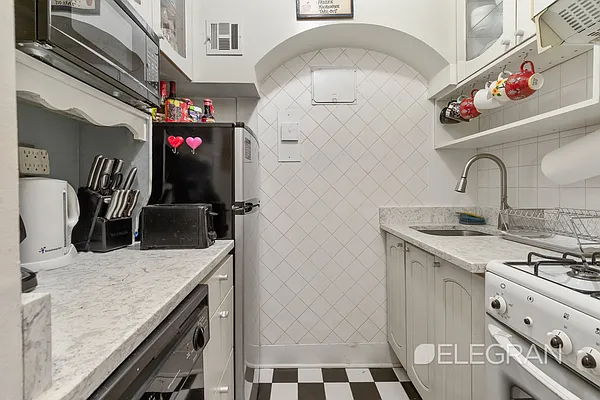 Rented by (Legacy) Elegran | media 3