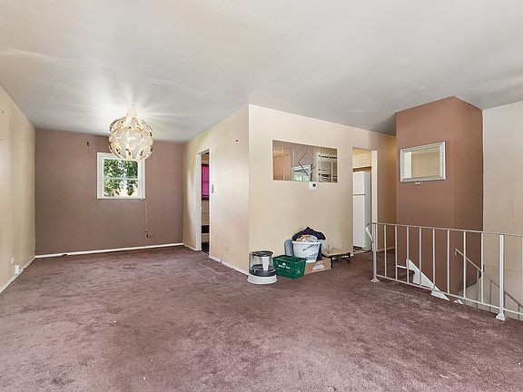 4th image of 5912 Stuart Ln