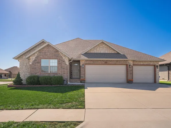 878 E Dyann Drive, Nixa, MO 65714