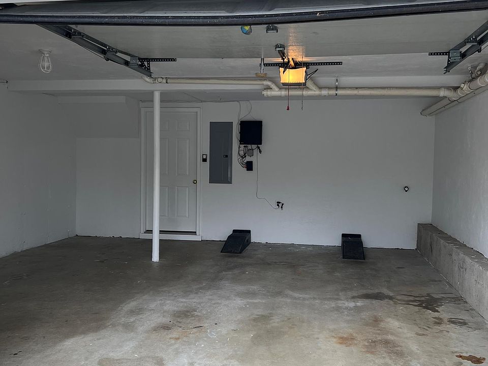 single car garage with extra space
