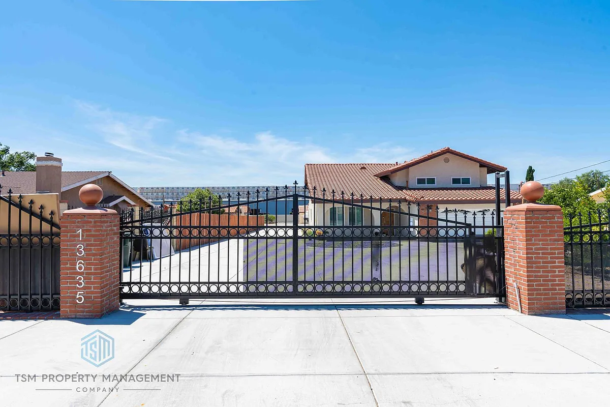 Building Photo - 13635 Arrow Rte