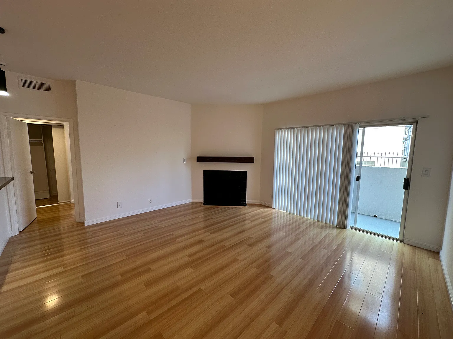 2 bed, $2,950 — Photo 3