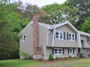 32 Olde Farm Ln, Brockton, MA 02301