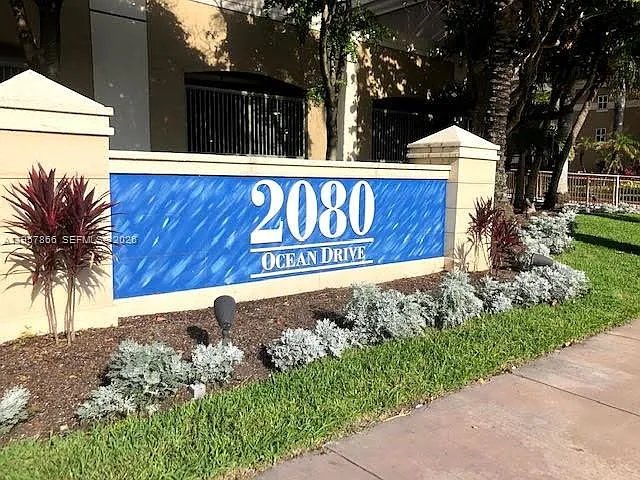 2080 Ocean Drive Condo — Photo 3