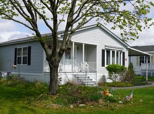 15 Meeting House Rd, Taunton, MA 02780