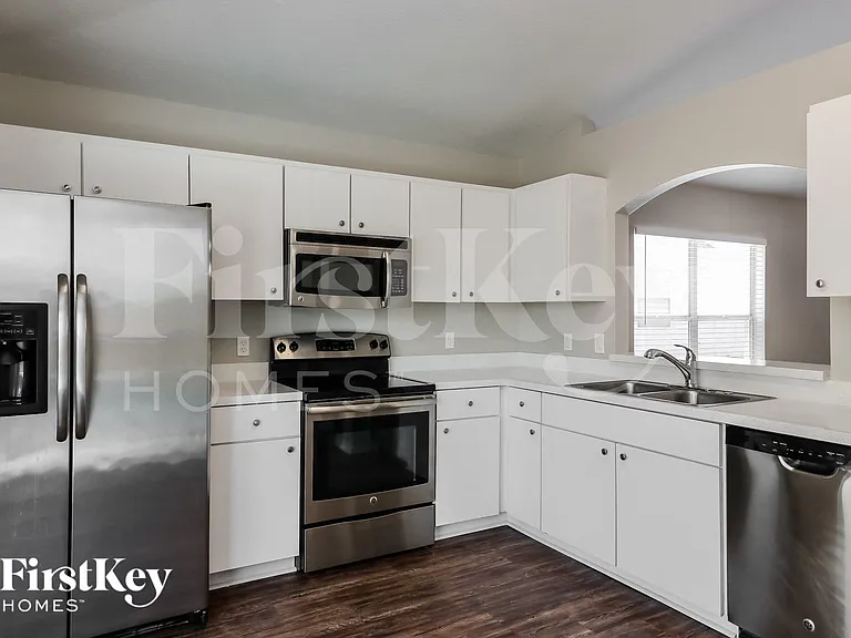 905 Lake Shore Ranch Dr — Photo 6