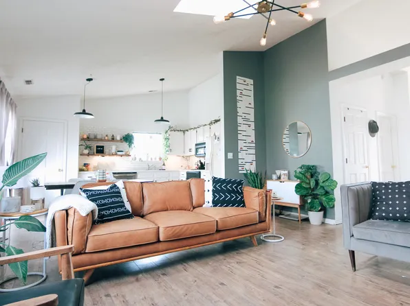 1 Shaw St #123, Toronto, ON M6K 0A1