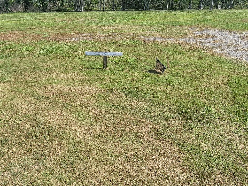 2nd image of 2724 Lemannville Cutoff Rd
