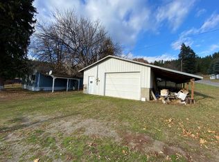 6777 Chippewa Dr, Bonners Ferry, ID 83805