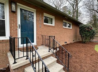 1908 Rolling Rd, Chapel Hill, NC 27514