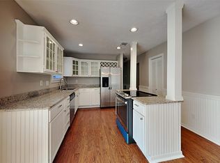 14 N Waxberry Rd, Spring, TX 77381