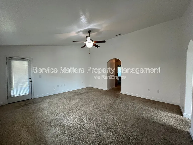 4496 Fiske St — Photo 5