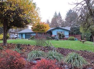 626 Bear Creek Rd, Cottage Grove, OR 97424