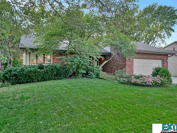 2nd image of 5937 Woodstock Ave