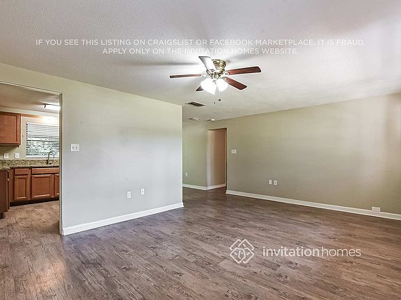 4th image of 2231 Camellia Dr