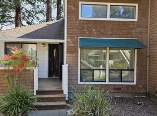 901 Russell Ave APT 121, Santa Rosa, CA 95403