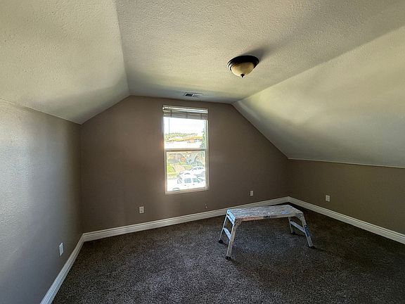 5th image of 536 W Greenwood Ave