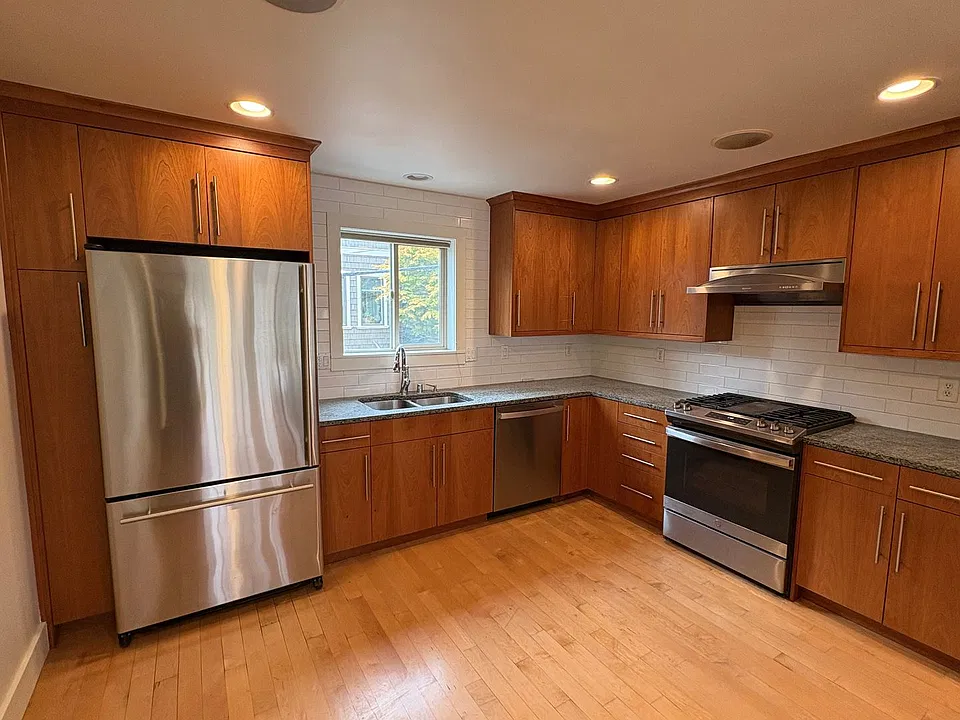15 W Dravus Street