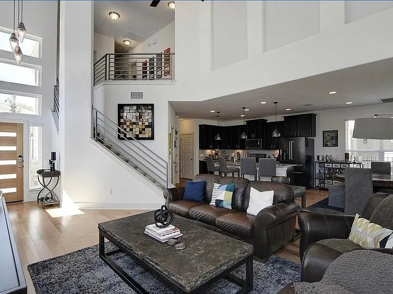 1400 Homespun Rd — Photo 16