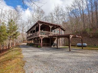 1013 Shepherd Dr, Hayesville, NC 28904
