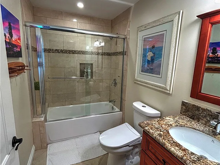 104 Avenida Caballeros — Photo 29