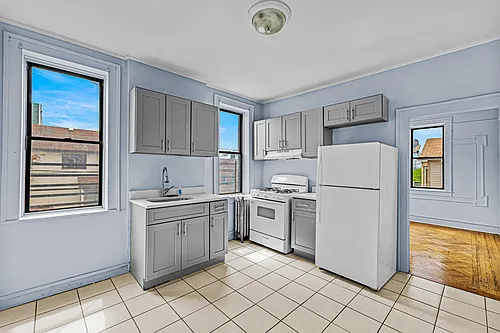 245 Liberty Ave #2R Photo 1