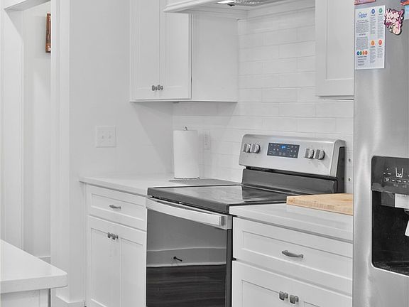 5th image of 1227 Ruth Way