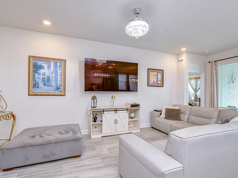 15371 Caravan Ave — Photo 5