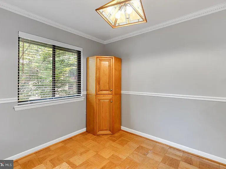 2844 Dover Ln #304 — Photo 15