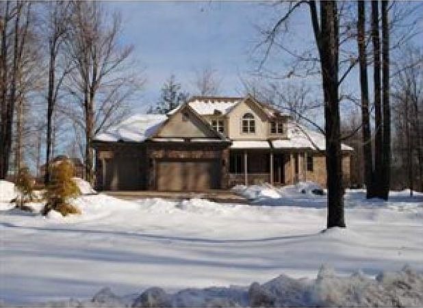 1st image of 8379 Sun Lake Dr