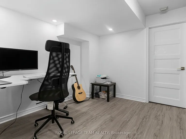 149 Argile St — Photo 26