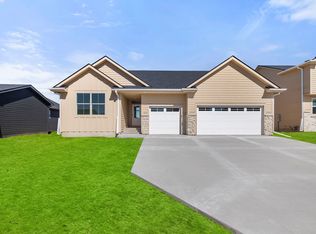410 NE 59th St, Ankeny, IA 50021