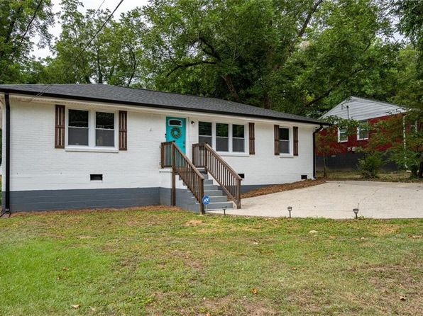 831 Catherine St, Forest Park, GA 30297