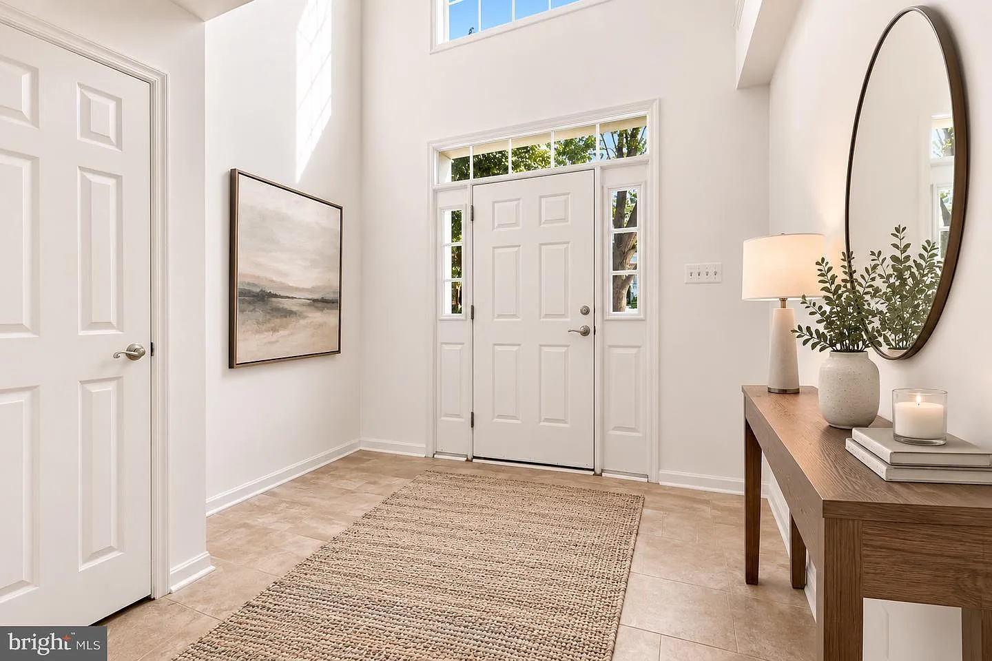 3 bed, 2.5 bath, 2280 sqft, $3,200 — Photo 2