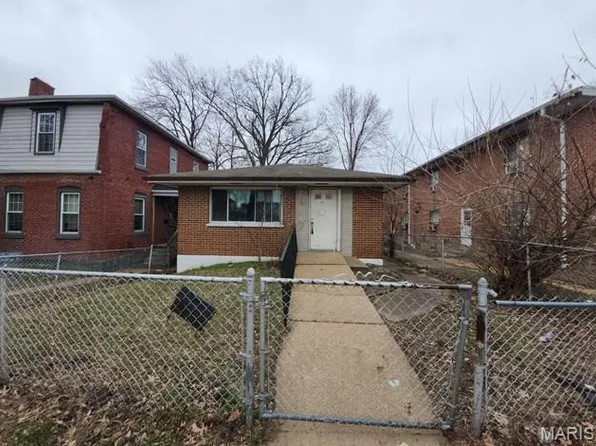 5924 Michigan Ave, Saint Louis, MO 63111