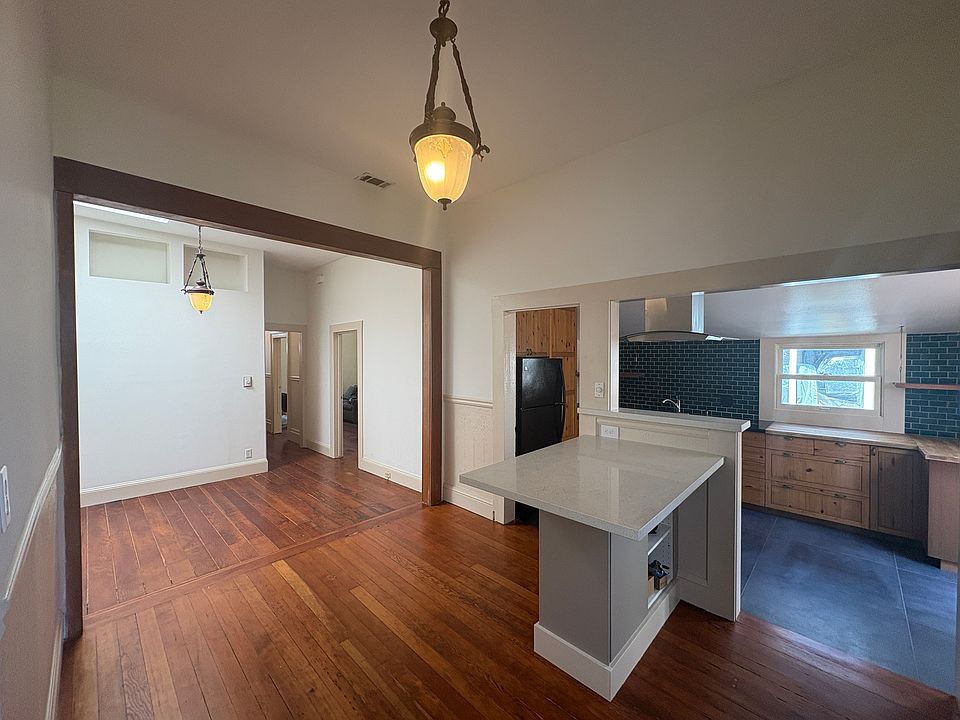 Open Floor Plan Living, Dining and Kitchen