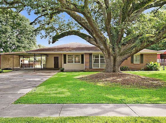 4th image of 7045 Villere Dr