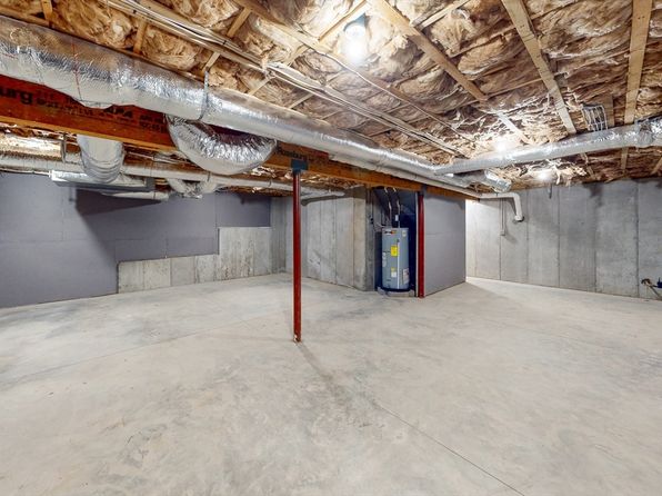 980 Plymouth St, Bridgewater, MA 02324