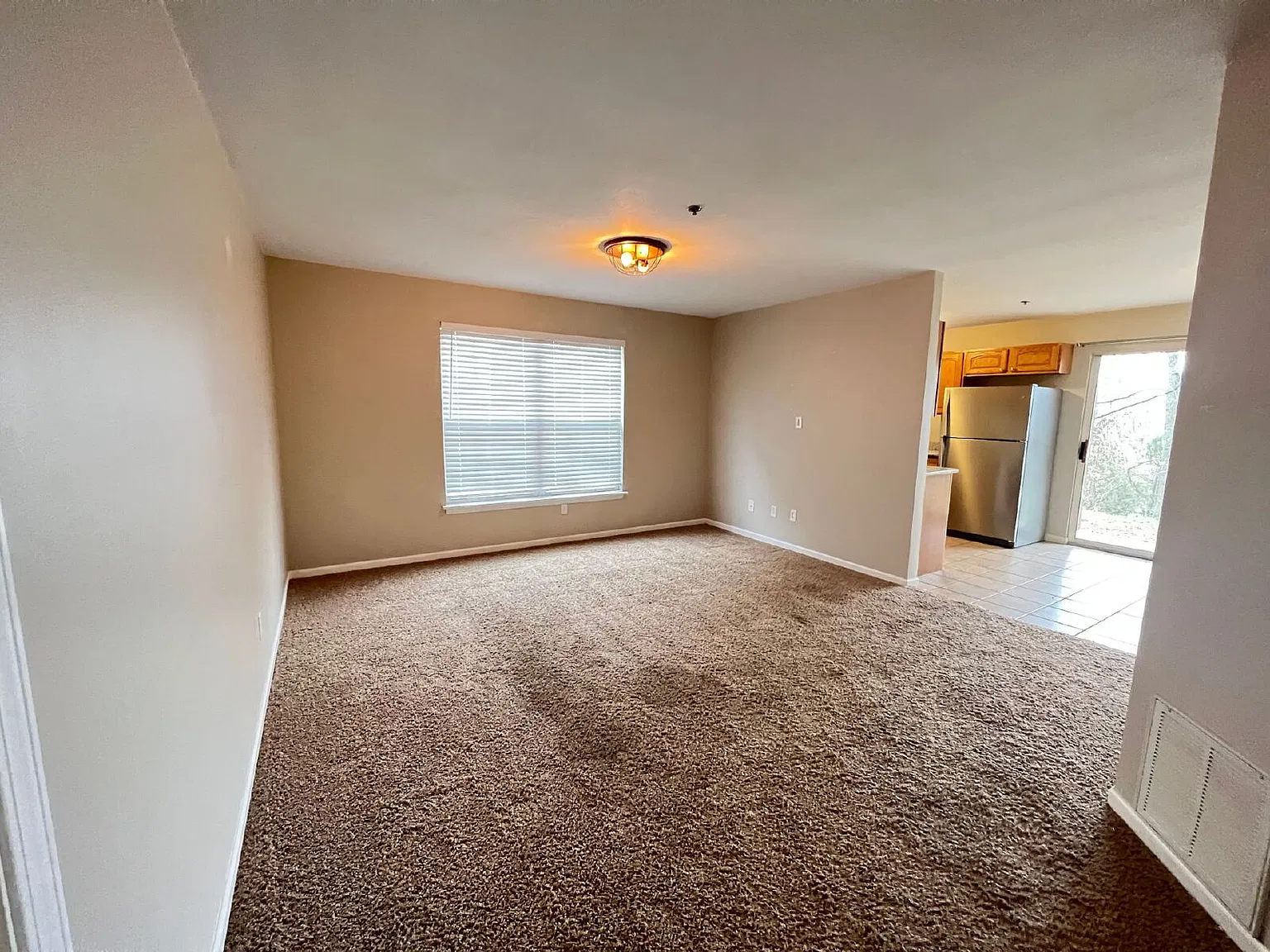 2 bed, 2.0 bath, $1,295 — Photo 4