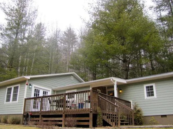 338 Walnut Ln, Vilas, NC 28692