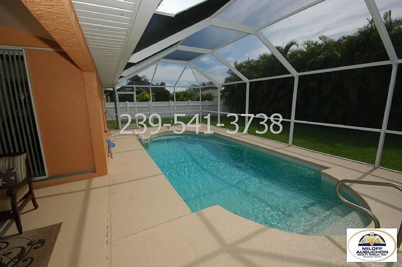 1st image of 5027 Agualinda Blvd