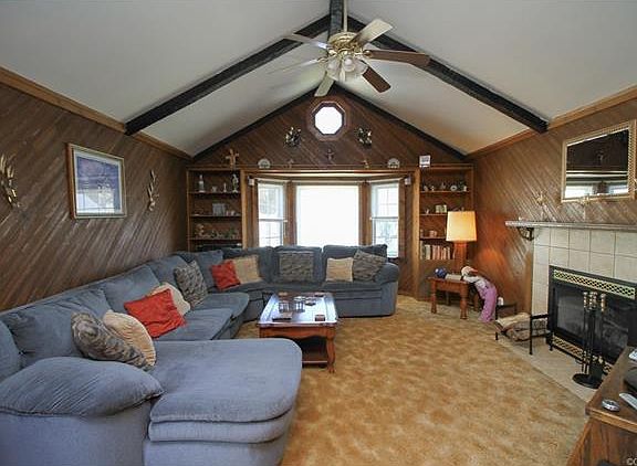 5th image of 365 Red Oak Dr